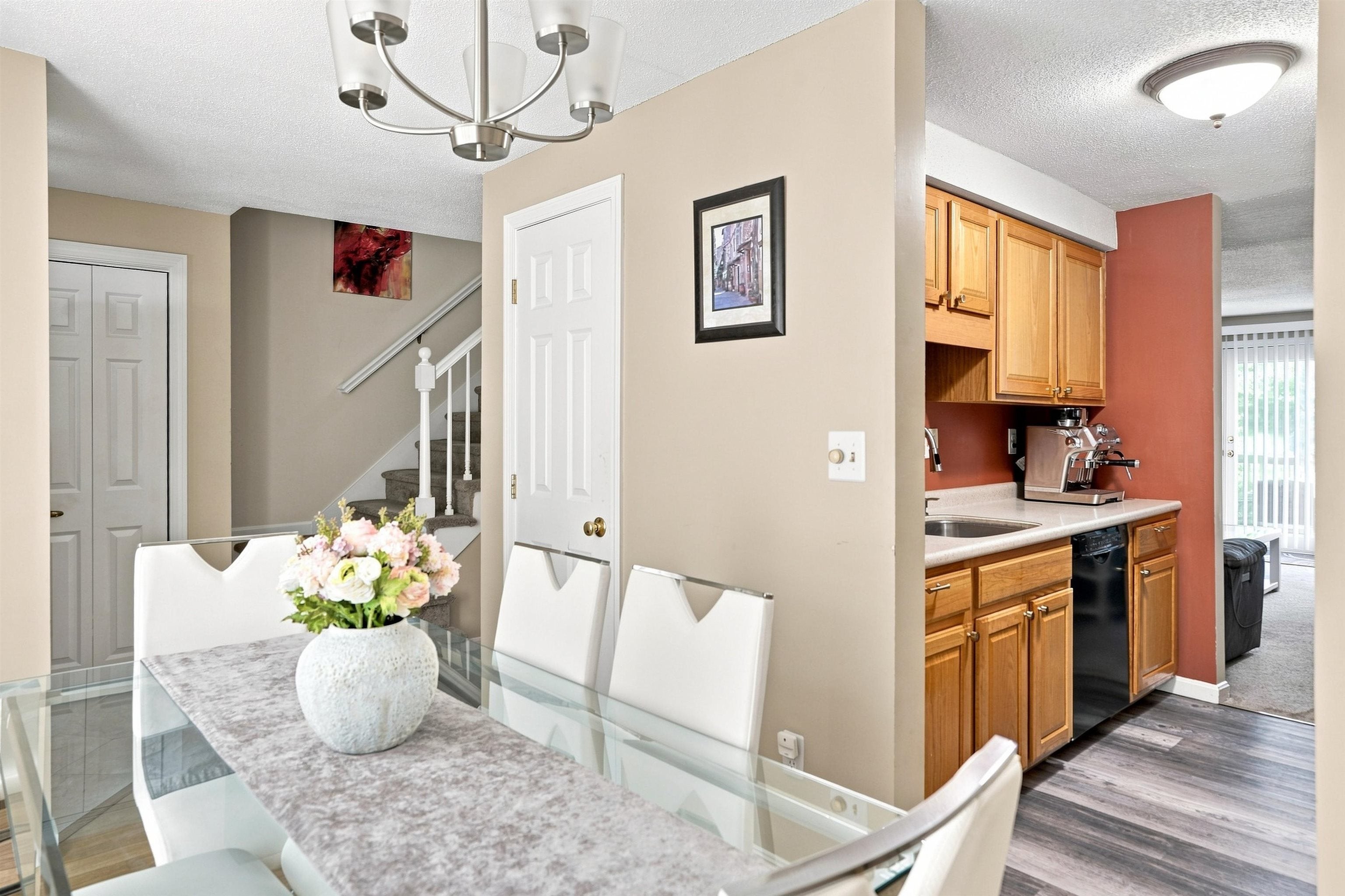 11 Meadowview Circle