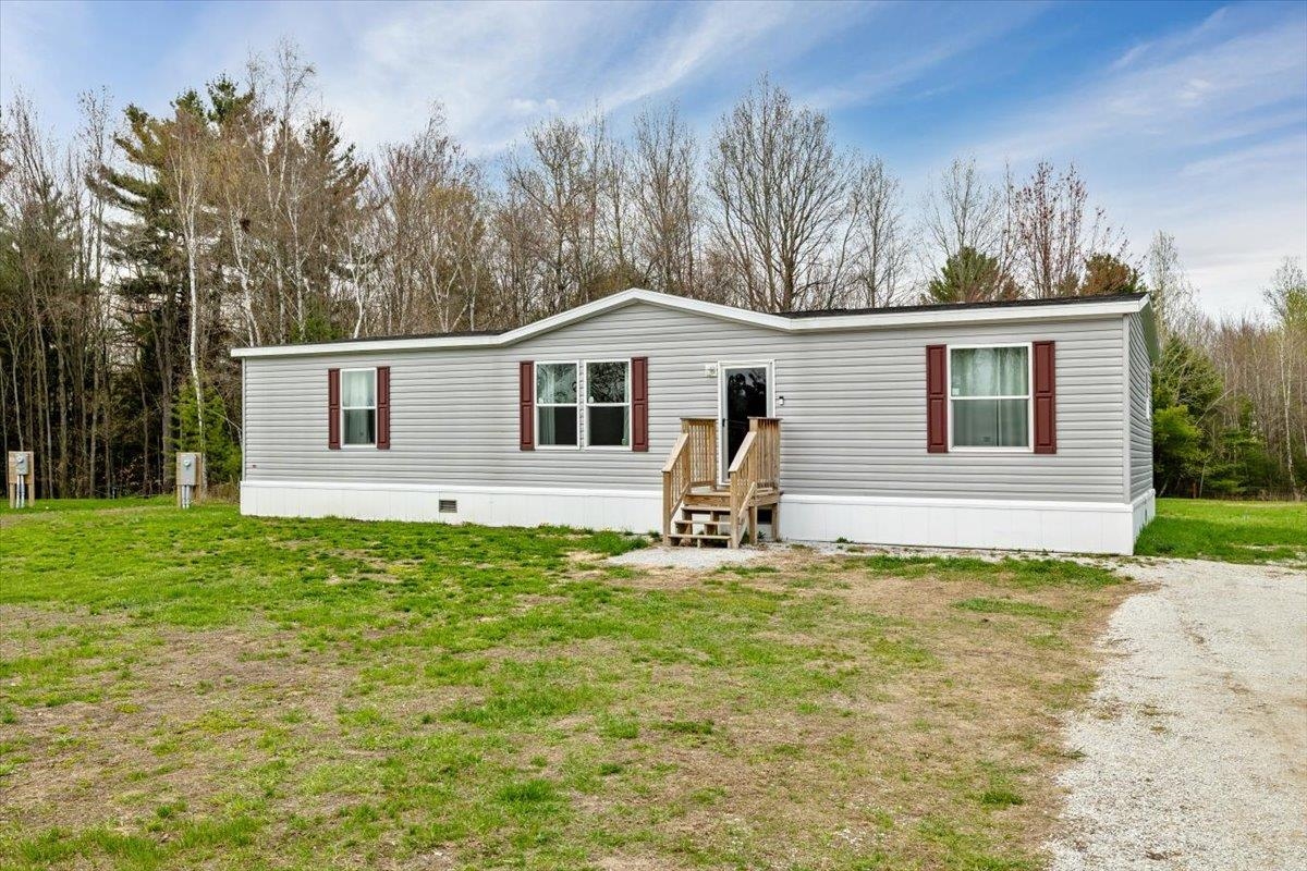 78 Lynn Lou Drive - Photo 2