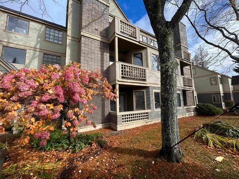 Photo of 41 High Point Drive #13, Stratton, VT 05155 (MLS # 5114722)