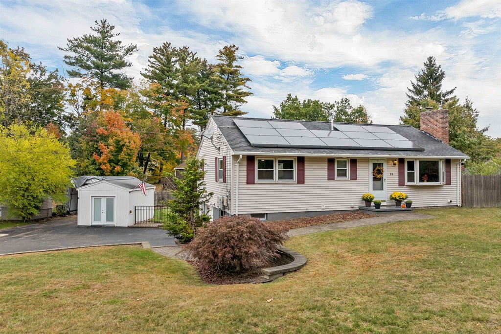 Photo of 18 E Derry Road, Derry, NH 03038 (MLS # 5114150)