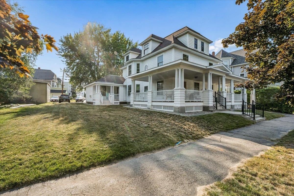 286 Coolidge Avenue C/3