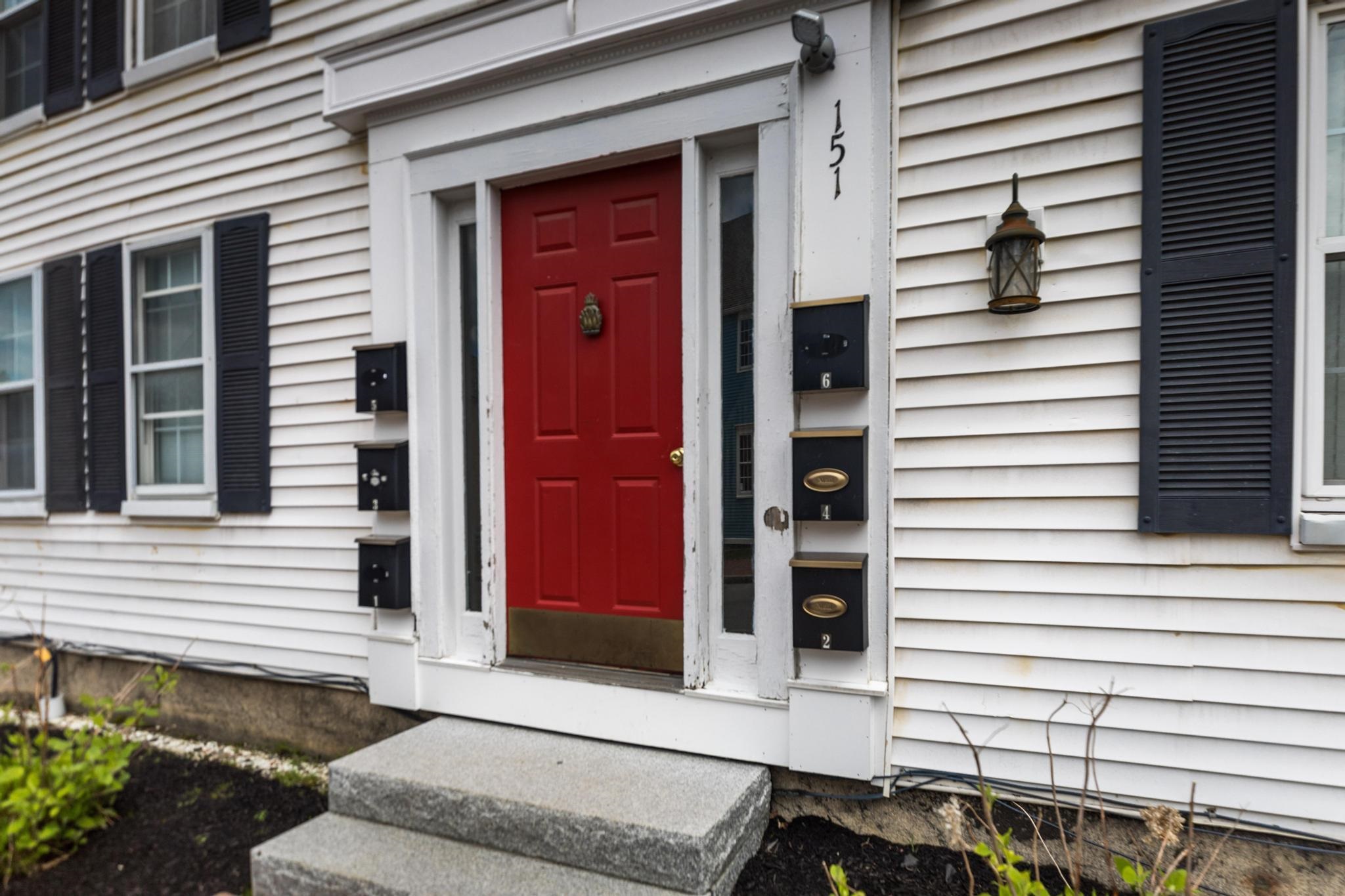 151 High Street