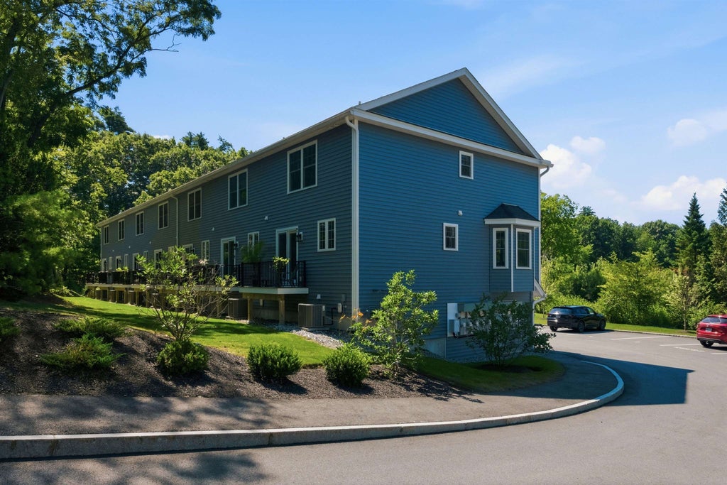 Photo of 32 Charter Street #1, Exeter, NH 03833 (MLS # 5104365)