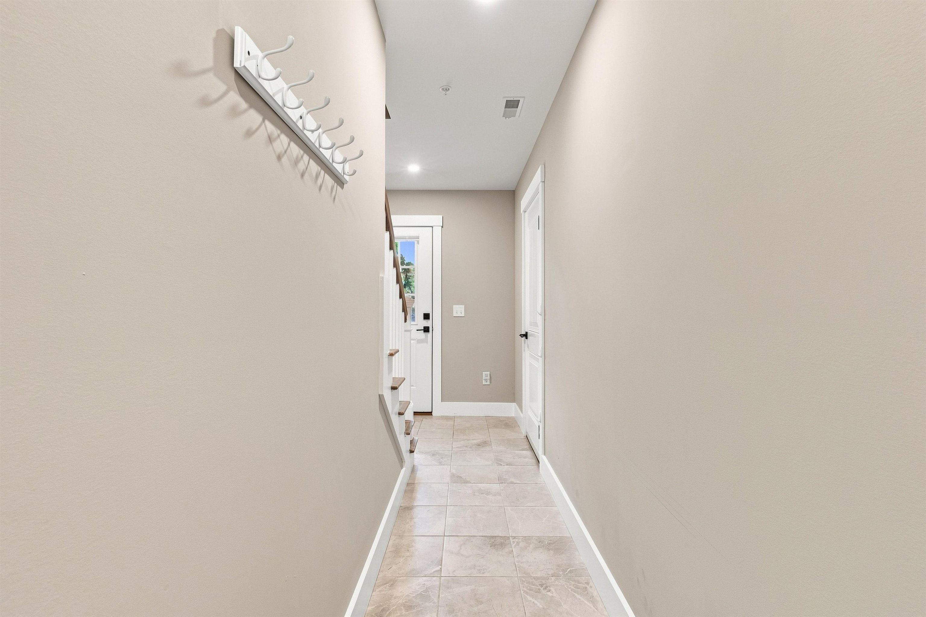 32 Charter Street 1