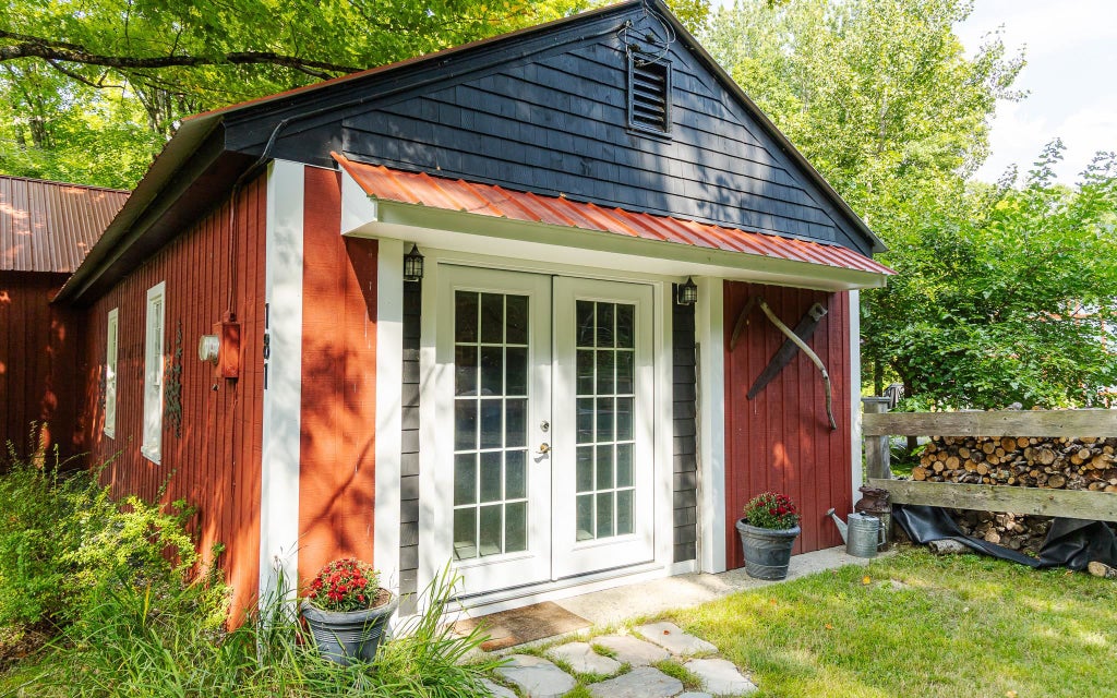 Photo of 181 West lake Road, Fitzwilliam, NH 03447 (MLS # 5107634)