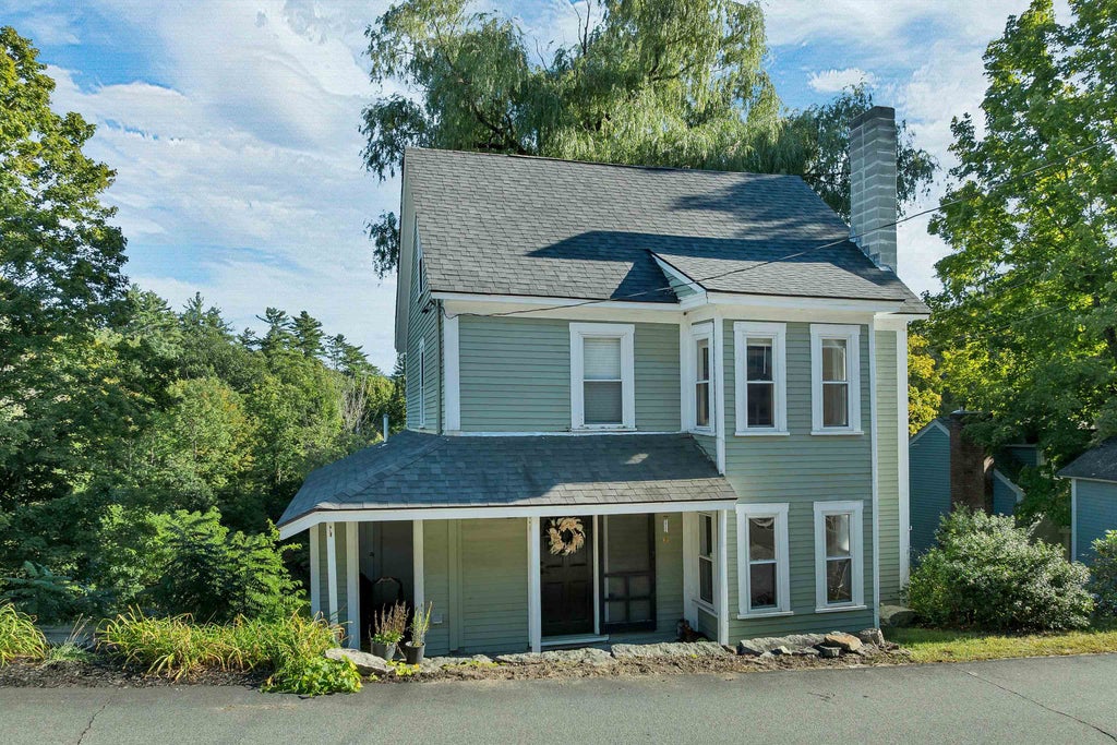 Photo of 30 School Street, Warner, NH 03278 (MLS # 5110120)