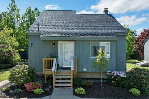 Photo of 6 Cumberland Road #31, Gilford, NH 03249 (MLS # 5091495)