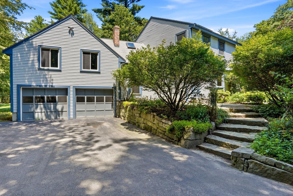 Photo of 278 Route 13, Brookline, NH 03033 (MLS # 5100089)