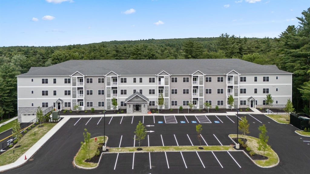 Photo of 10100 S Willow Street #207, Manchester, NH 03103 (MLS # 5070933)