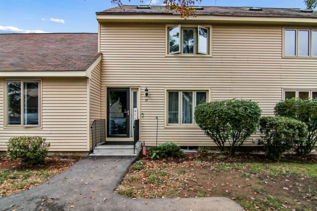 Photo of 1555 Bodwell Road #37, Manchester, NH 03109 (MLS # 5112400)