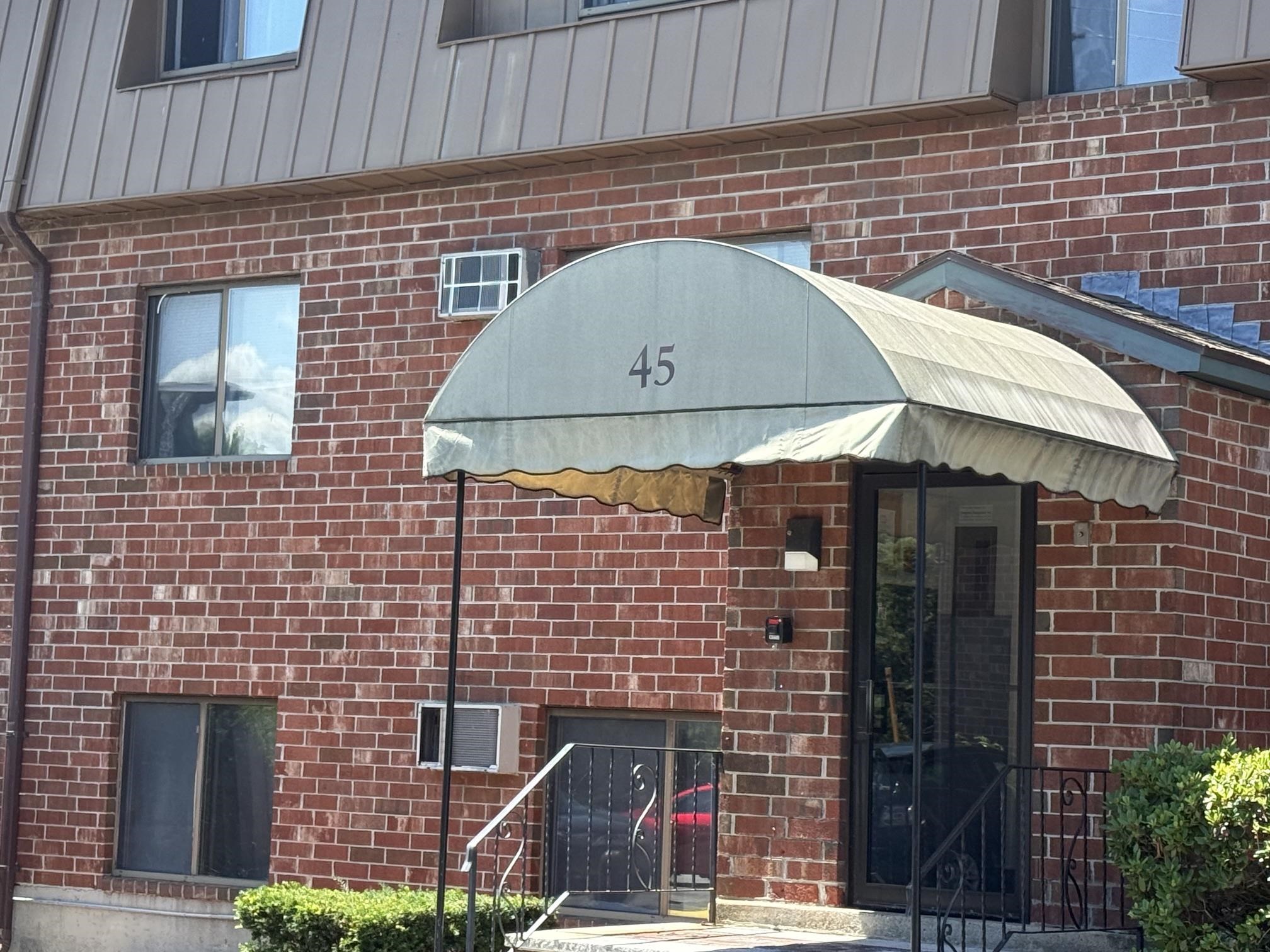 45 Log Street 1H