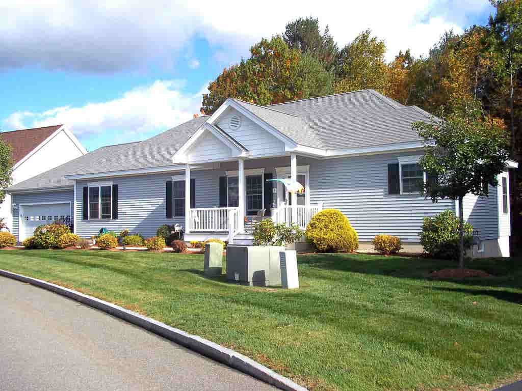 Photo of 9 Morrison Drive, Londonderry, NH 03053 (MLS # 5102851)
