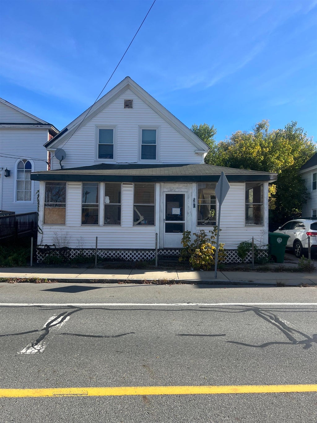 Photo of 50 Palm Street, Nashua, NH 03060 (MLS # 5114743)