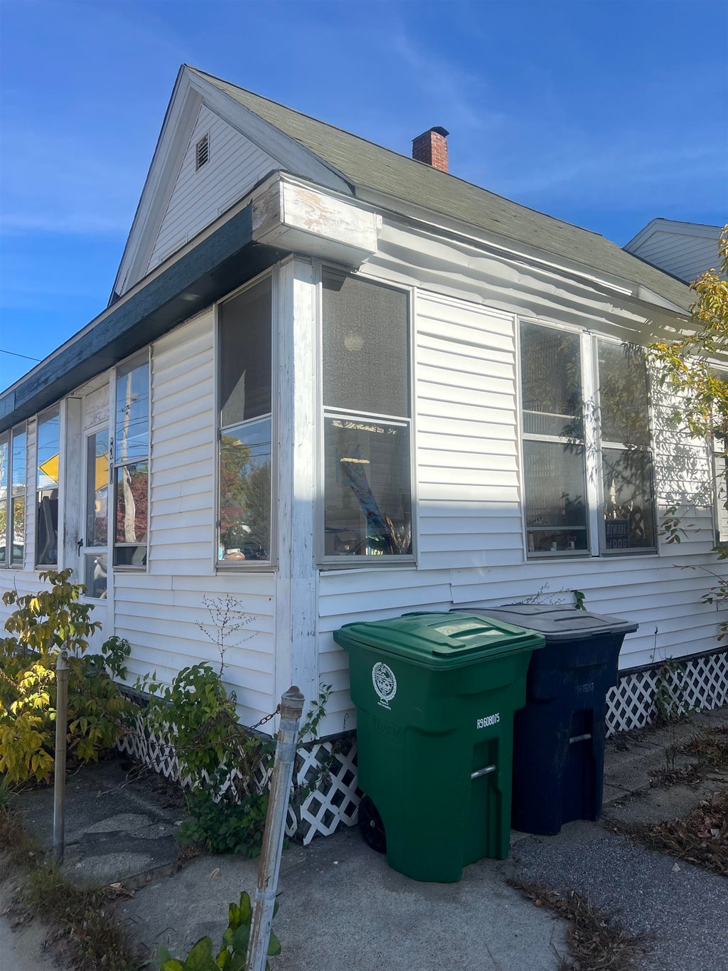 Photo of 50 Palm Street, Nashua, NH 03060 (MLS # 5114743)