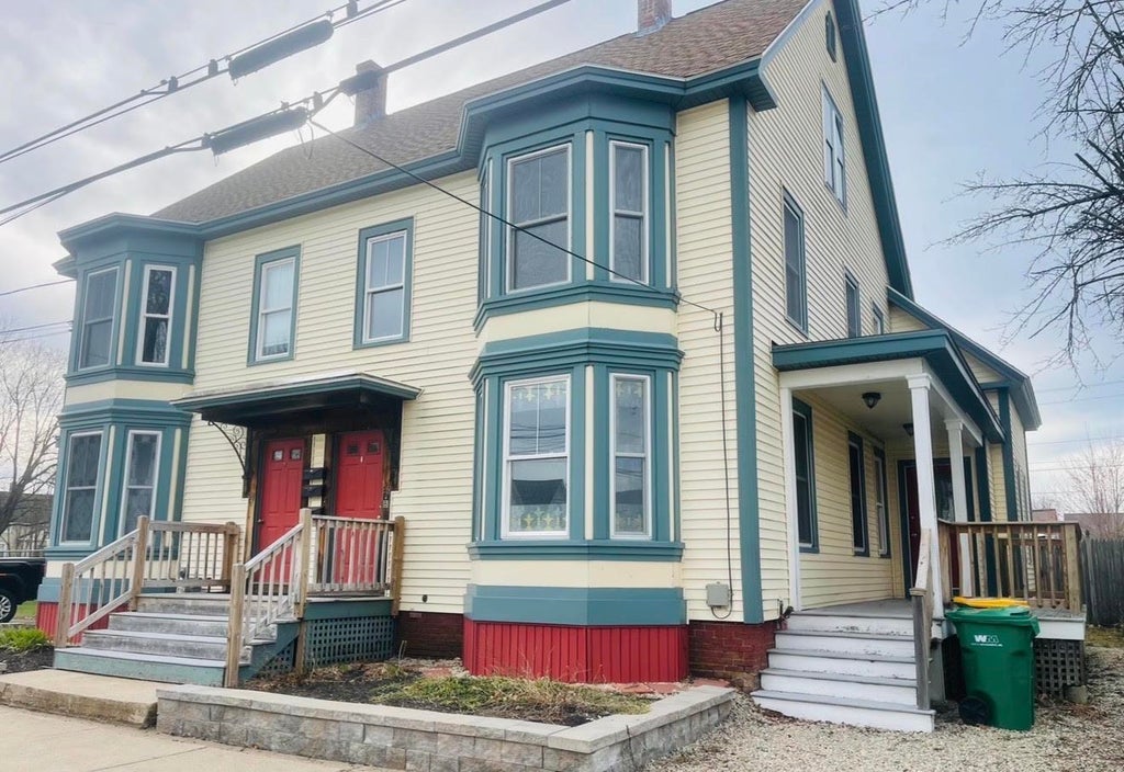 Photo of 26 Leonard Street #B, Rochester, NH 03867 (MLS # 5113596)