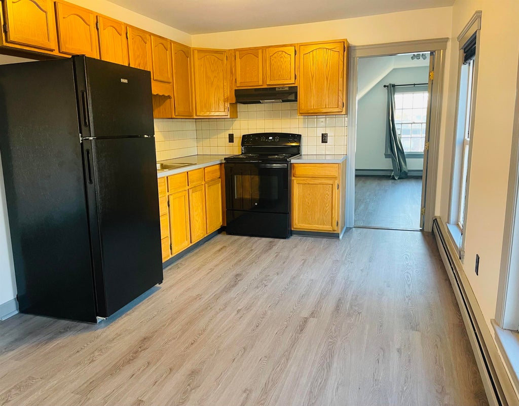 Photo of 26 Leonard Street #B, Rochester, NH 03867 (MLS # 5113596)