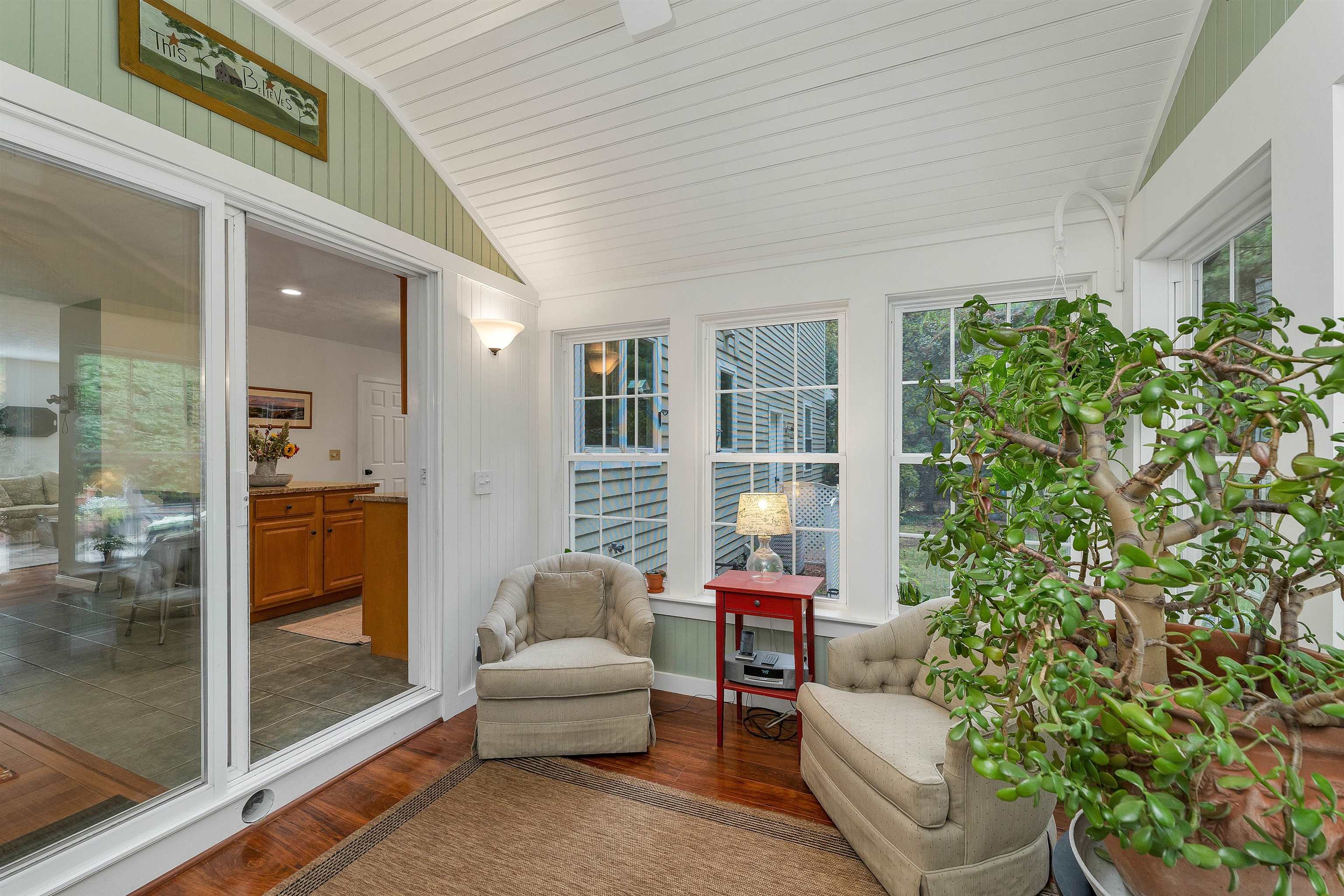 2761 Lake Shore Road 37