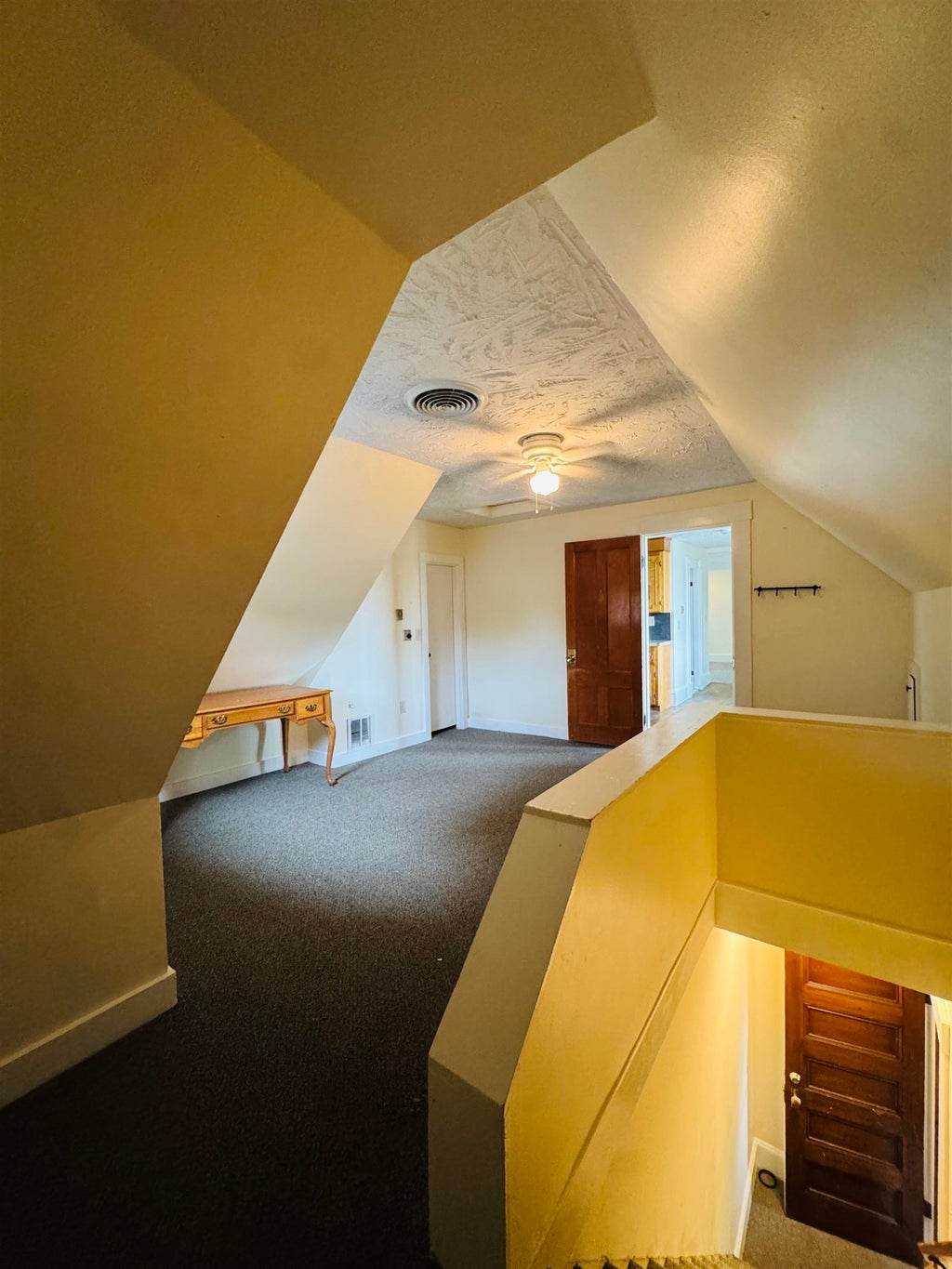 Photo of 764 Chestnut Street #3, Manchester, NH 03104 (MLS # 5112518)