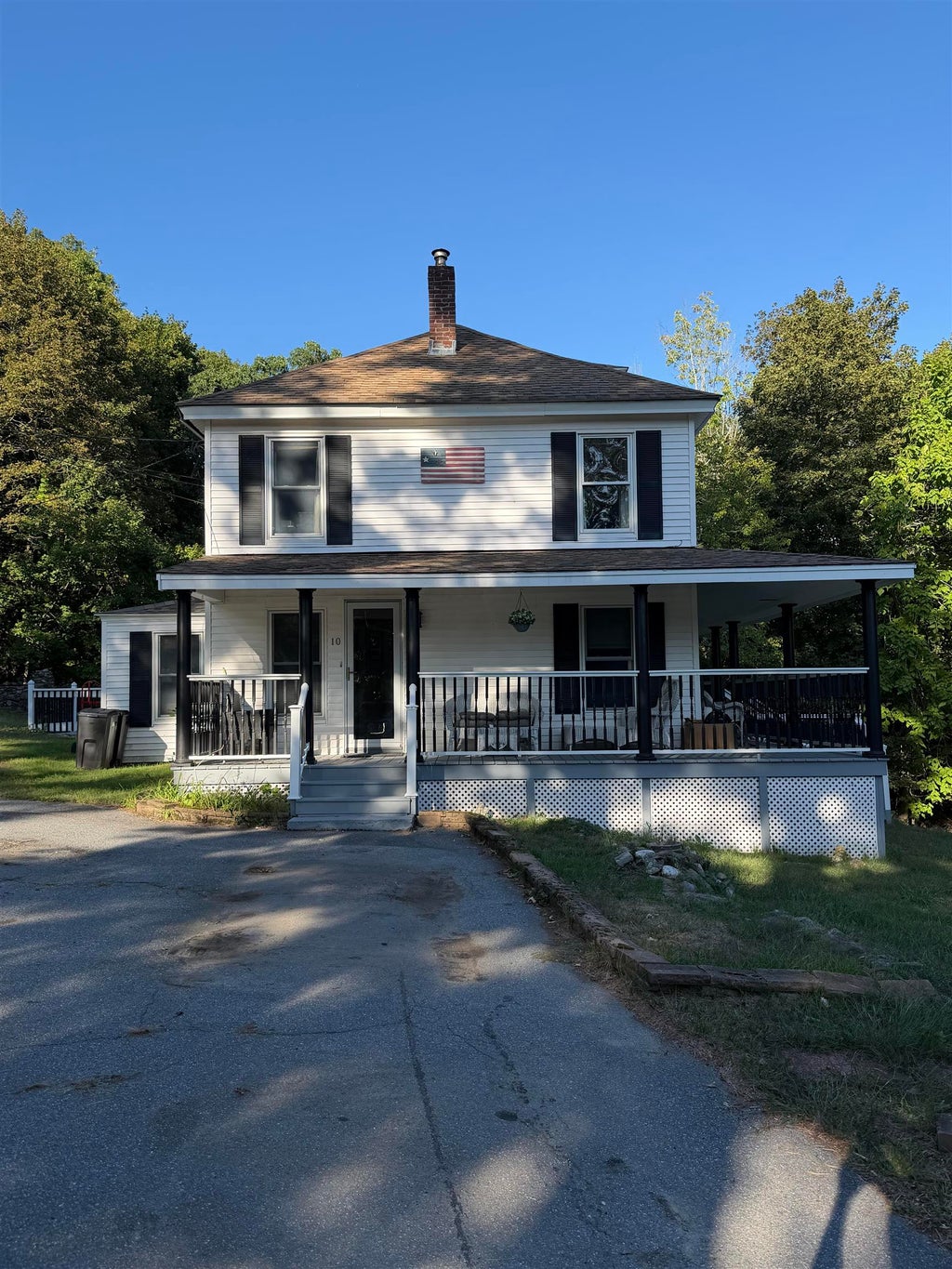 Photo of 10 Sullivan Avenue, Salem, NH 03079 (MLS # 5109845)