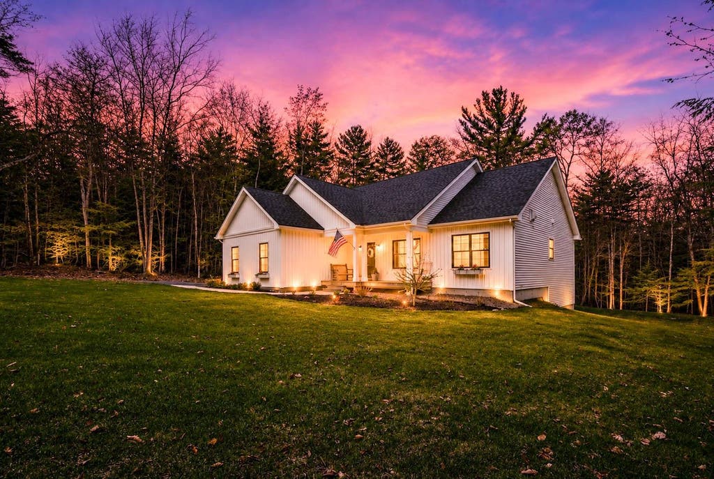 Photo of 203 Bunker Road, New London, NH 03257 (MLS # 5090024)