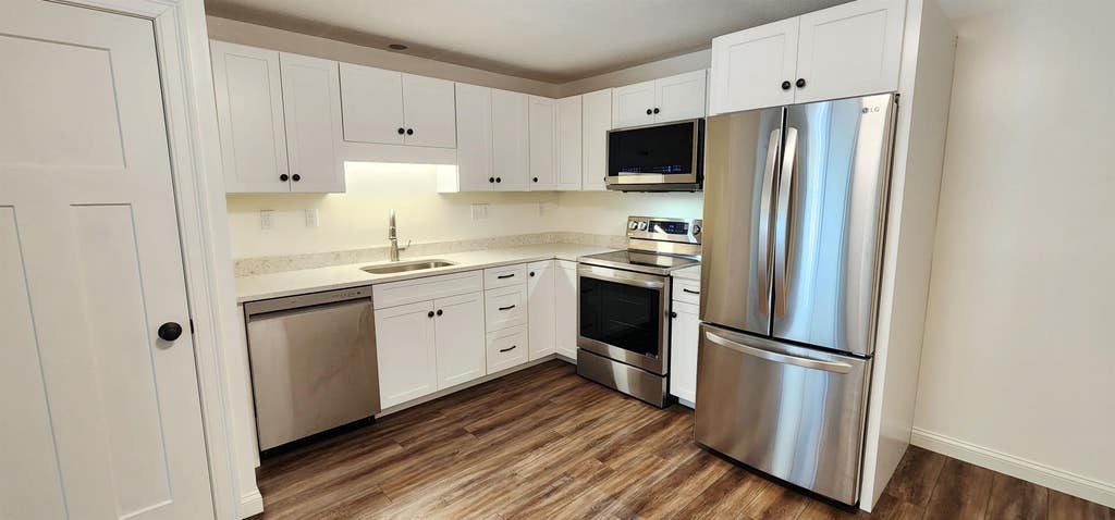 Photo of 467 High Street #4, Hampton, NH 03842 (MLS # 5094229)