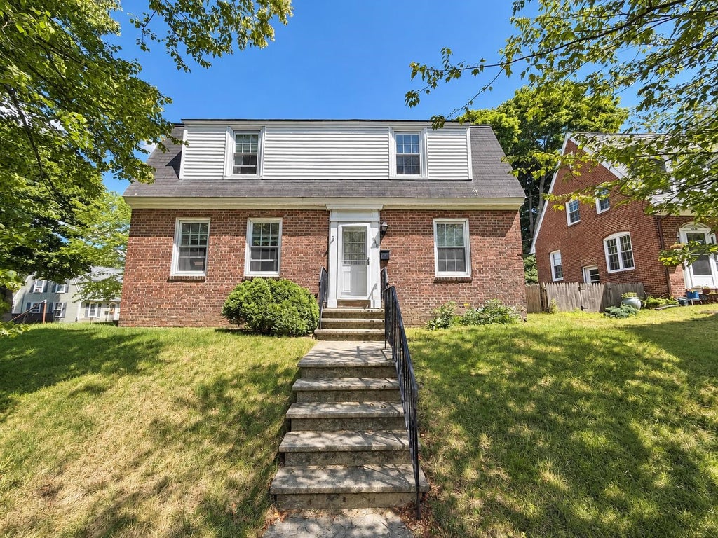 Photo of 648 Kearsarge (duplex) Way, Portsmouth, NH 03801 (MLS # 5096914)