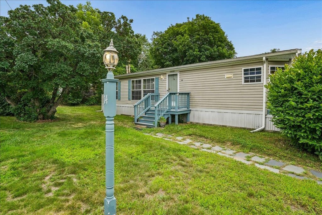 Photo of 14 Gertrude Avenue, Raymond, NH 03077 (MLS # 5102479)