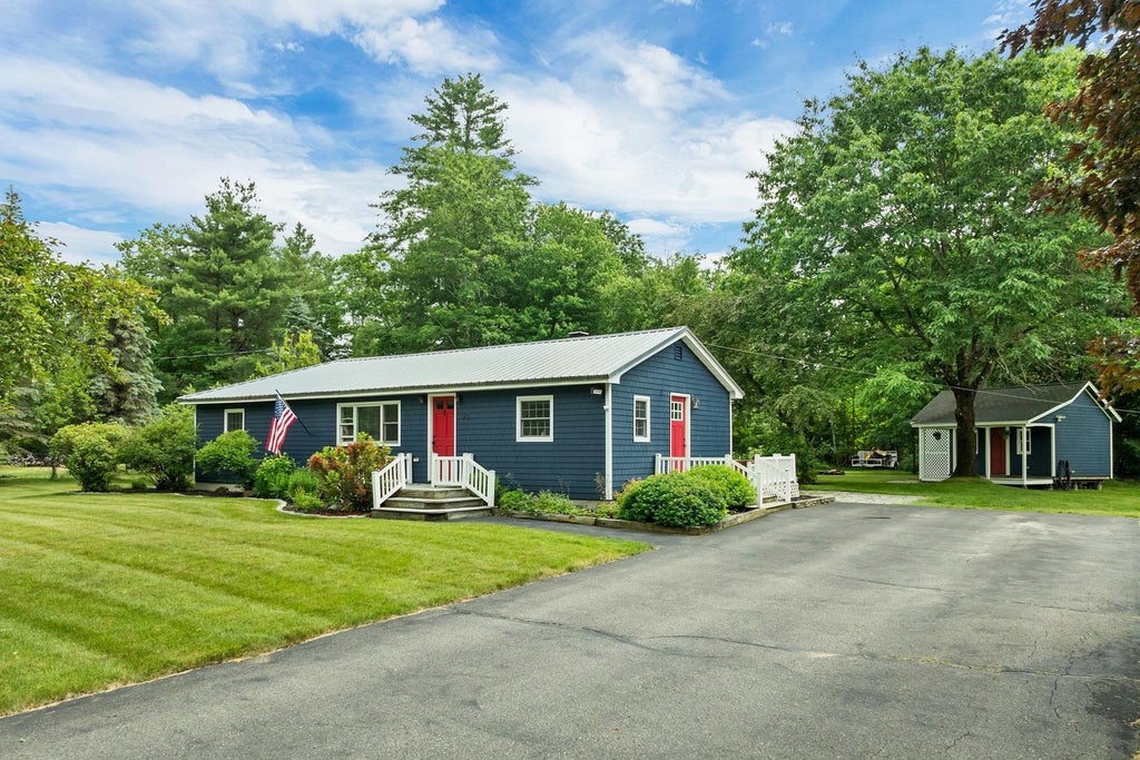Photo of 92 White Oak Road, Gilmanton, NH 03837 (MLS # 5097589)