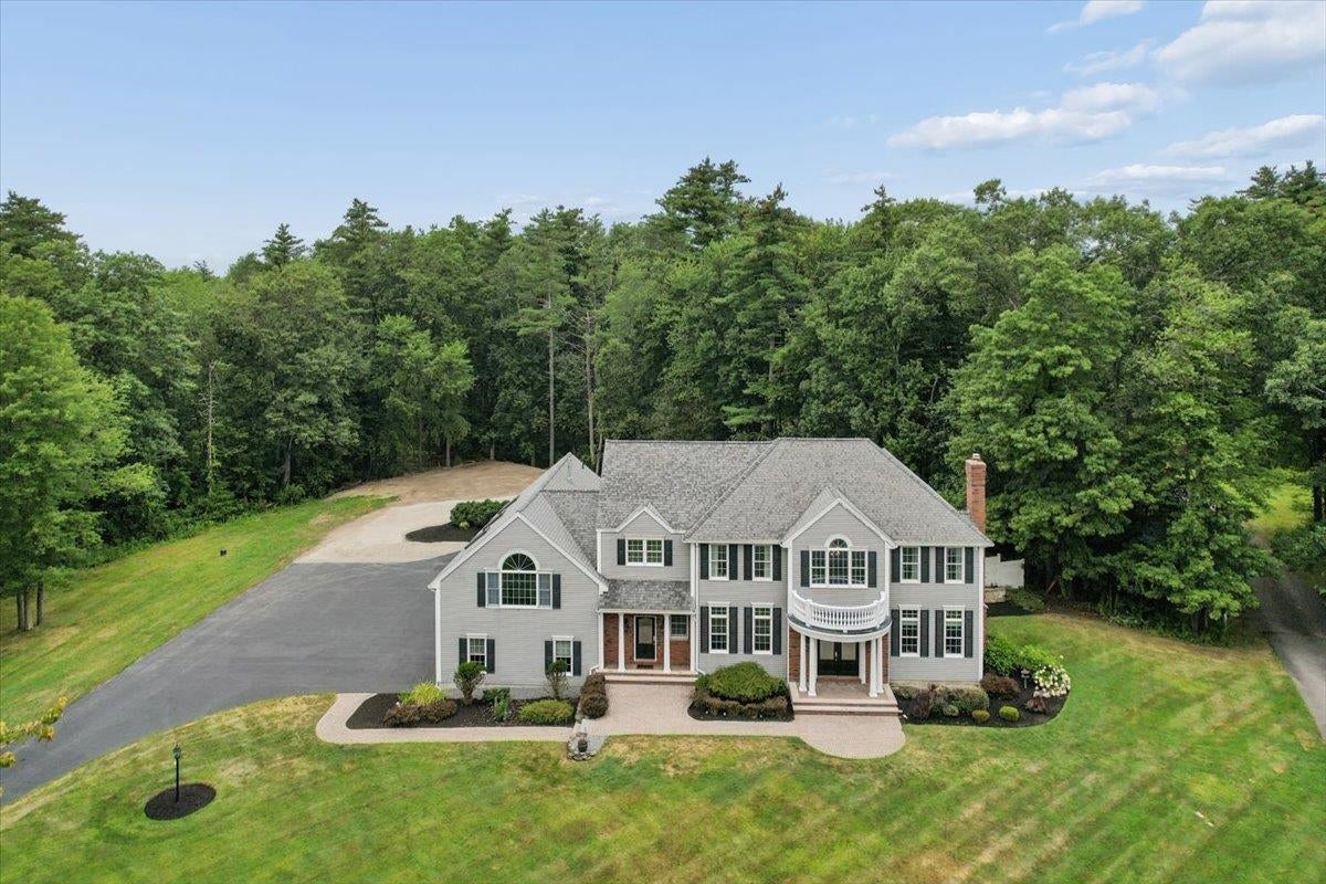 19 Ballard Lane