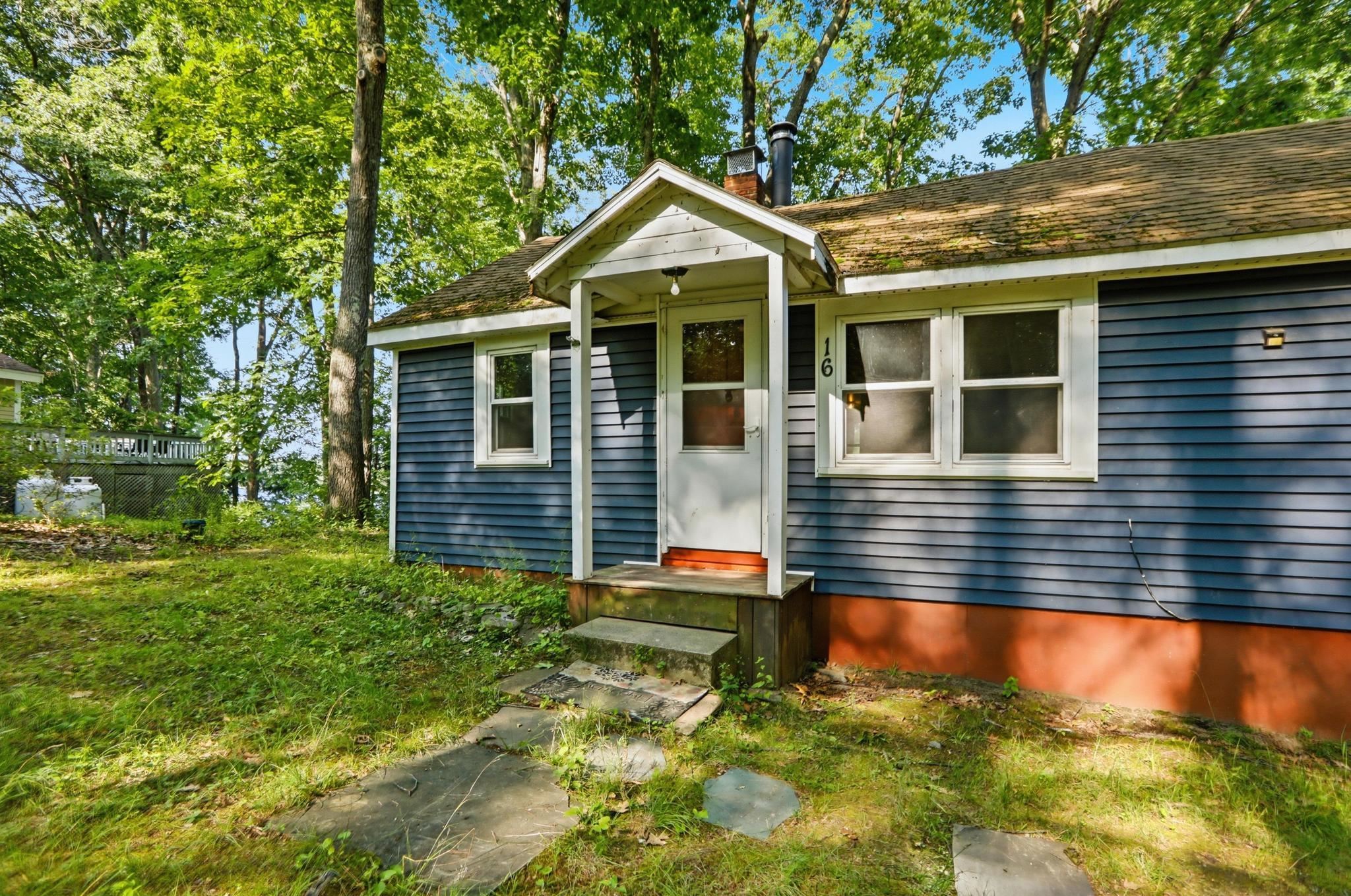 16 Hillside Avenue