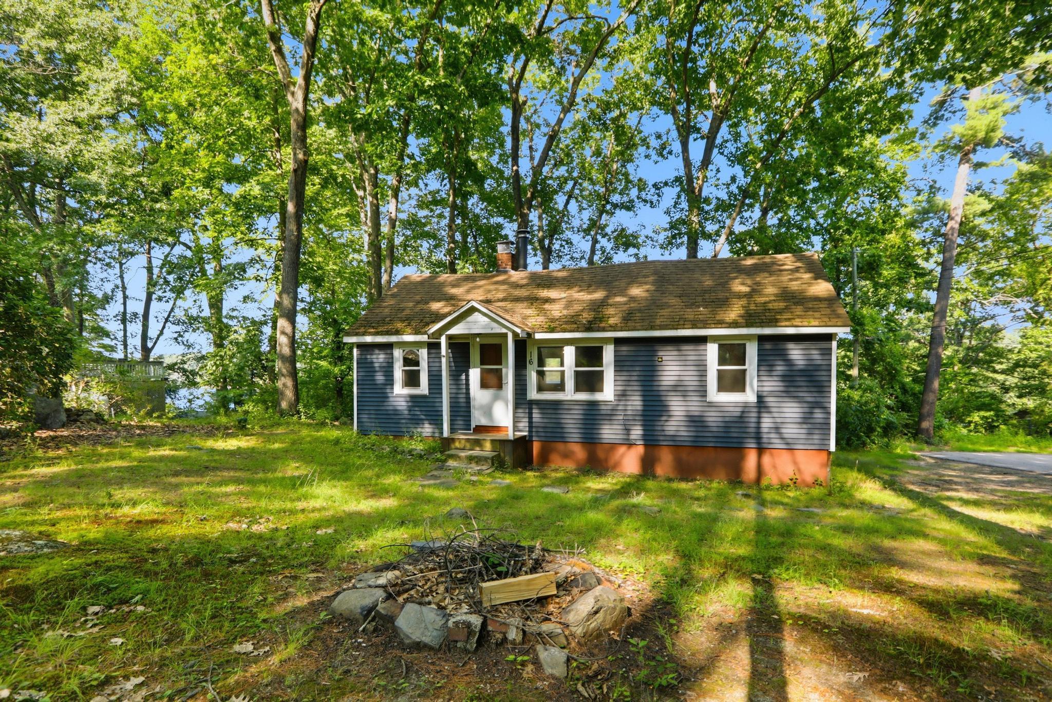16 Hillside Avenue