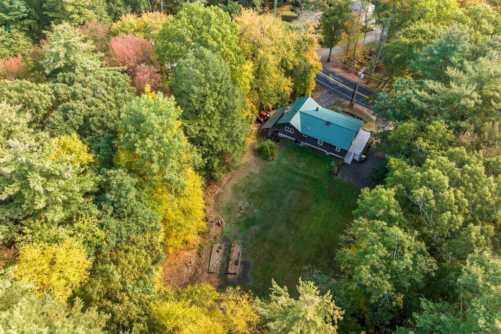 Photo of 16 Crane Crossing Road, Plaistow, NH 03865 (MLS # 5114241)