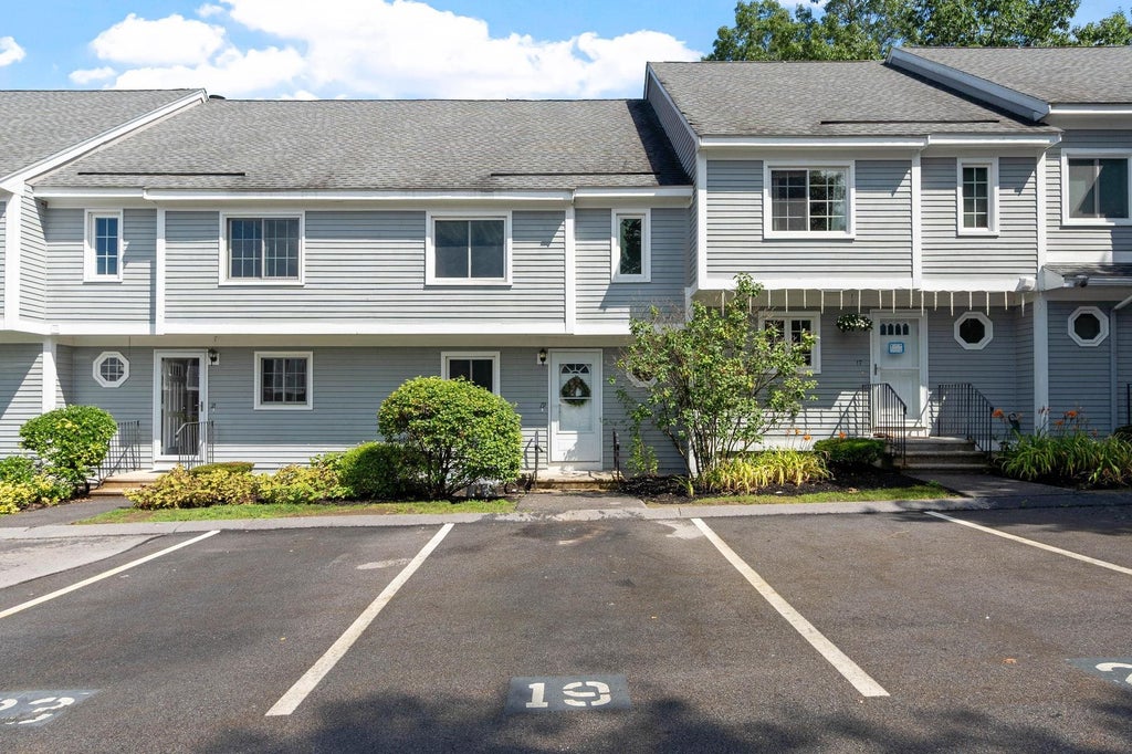 Photo of 19 Swift Lane, Merrimack, NH 03054 (MLS # 5103935)