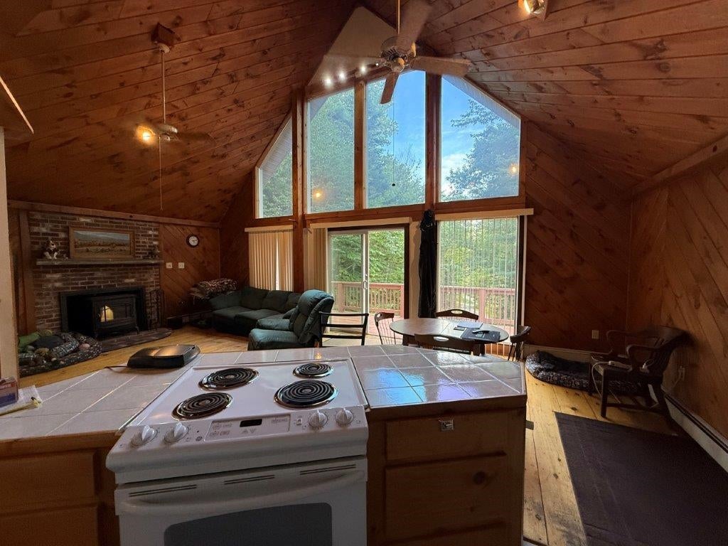 Photo of 17 Province Road, Dorchester, NH 03266 (MLS # 5108903)