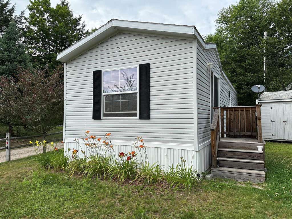 Photo of 5 Mark Street, Jaffrey, NH 03452 (MLS # 5098775)