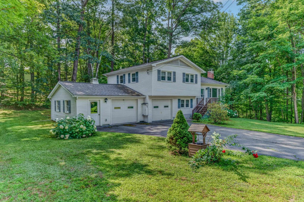 Photo of 29 Winter Street, Littleton, NH 03561 (MLS # 5104737)