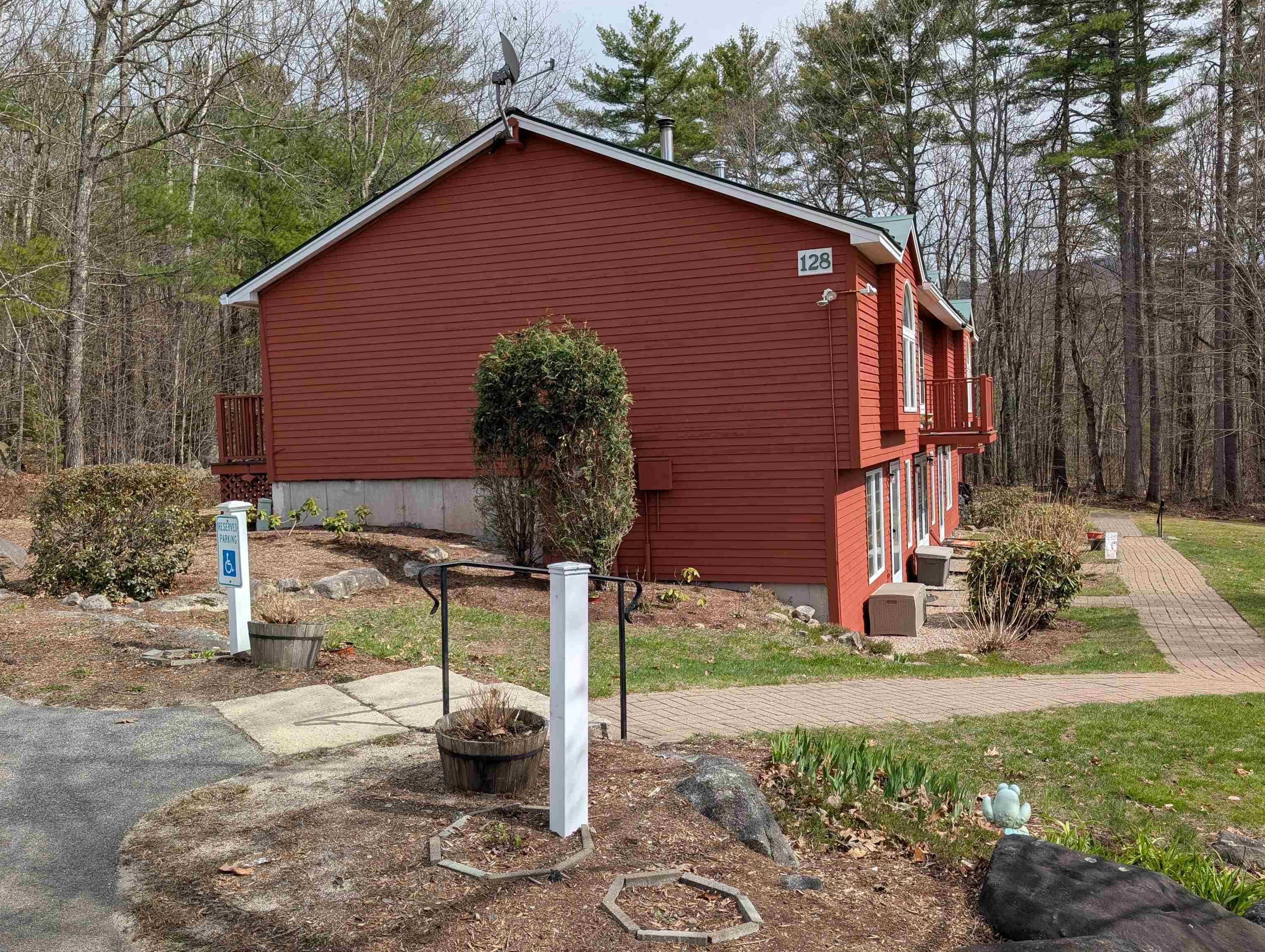 128 Washington Road 66