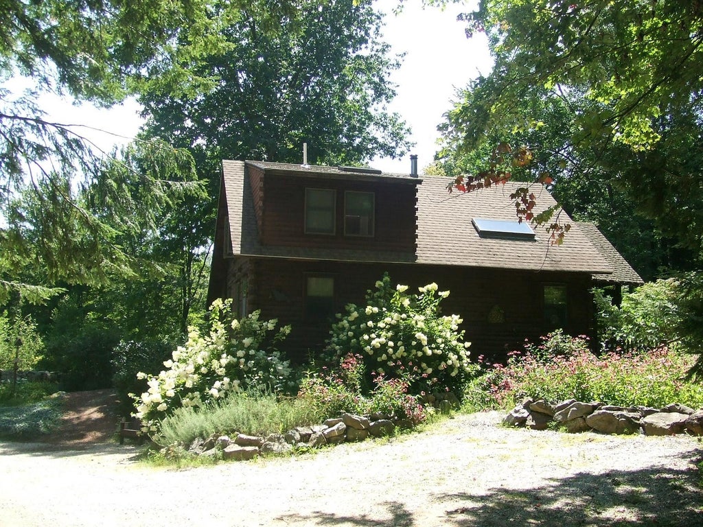 Photo of 759 1St Crown Point Road, Strafford, NH 03884 (MLS # 5096556)