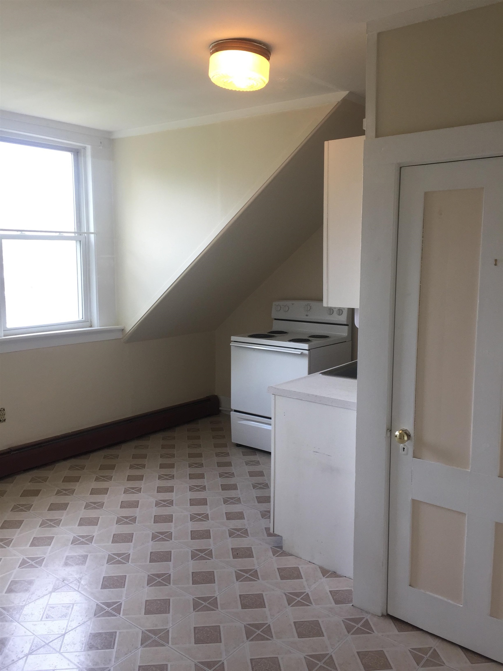1092 NH RT 175 Apt #4