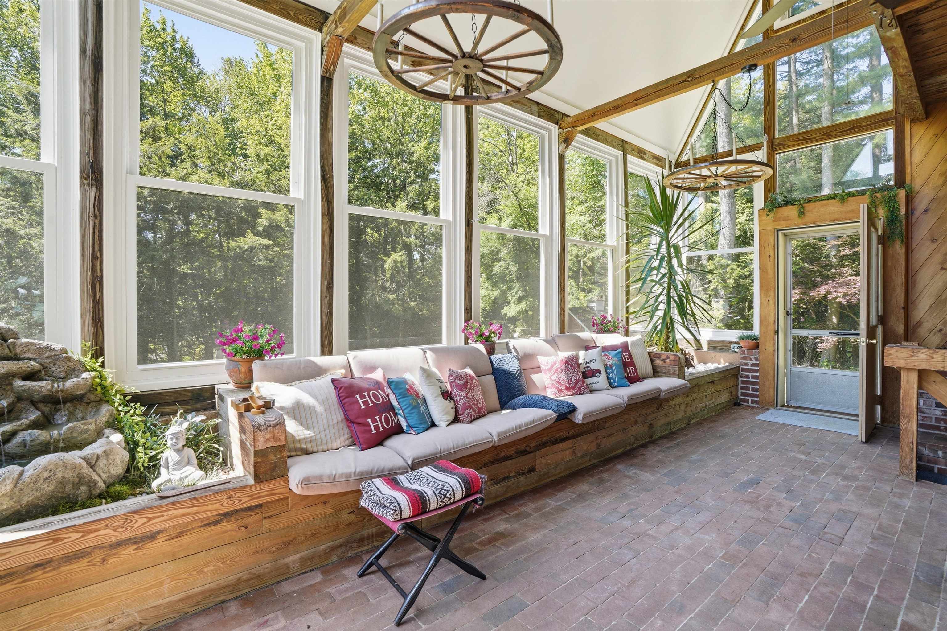98 Hunter Farm Road