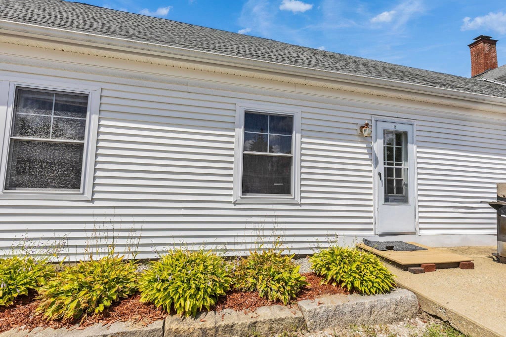Photo of 1 Main Street, Hooksett, NH 03106 (MLS # 5110016)
