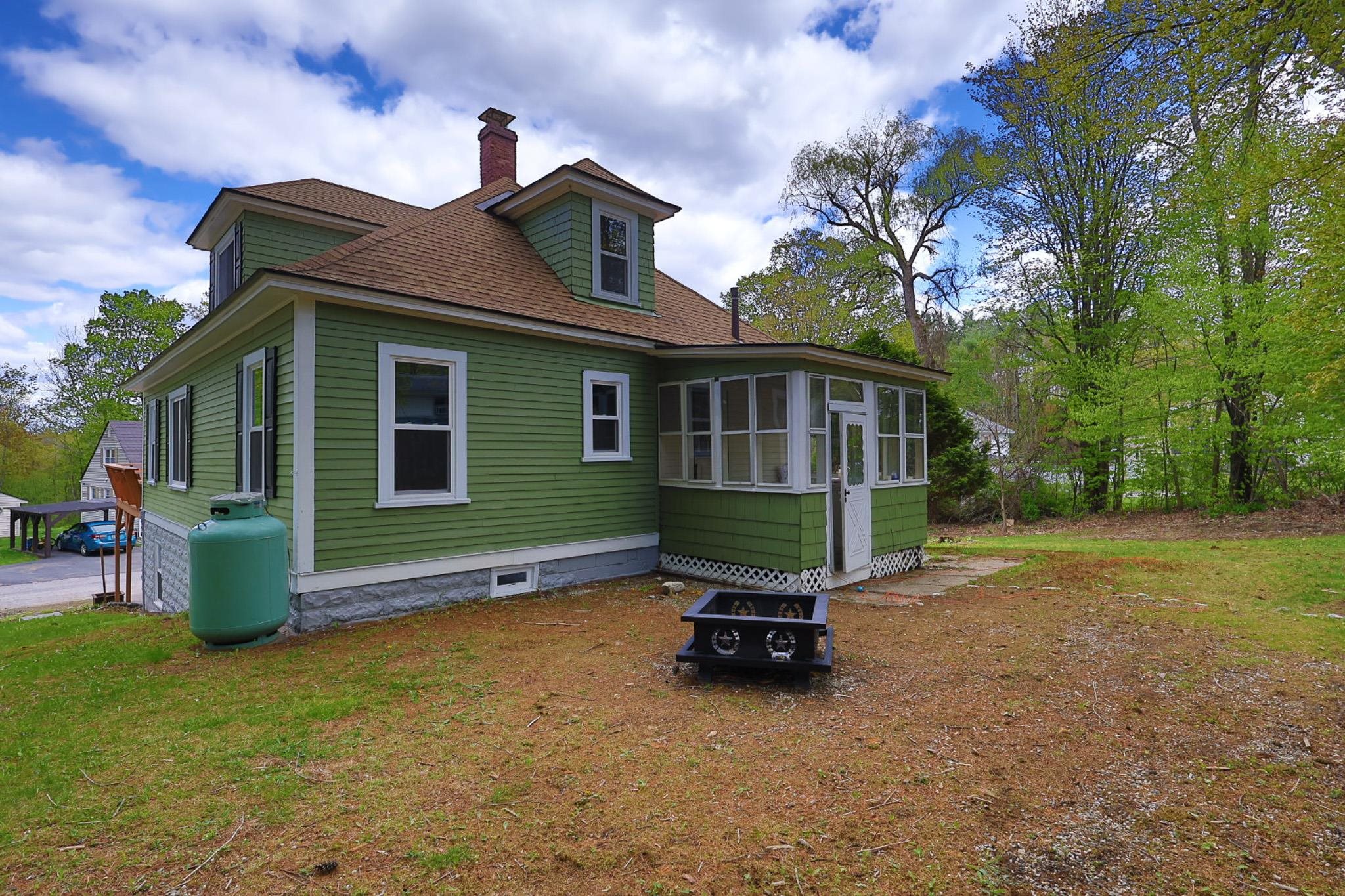 28 Spencer Avenue