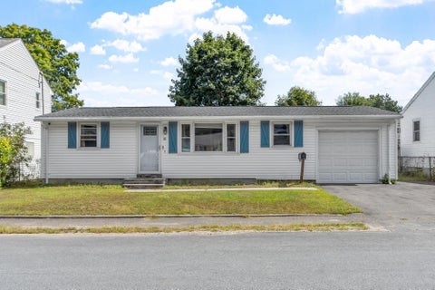 Photo of 28 Houde Street, Nashua, NH 03060 (MLS # 5107798)
