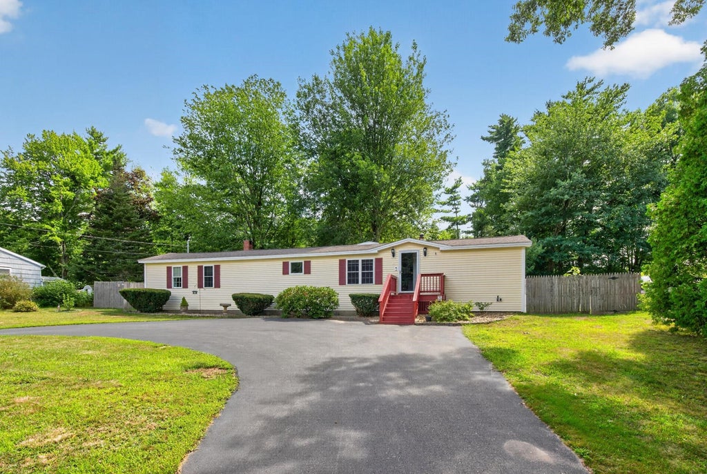 Photo of 74 Long Hill Road, Dover, NH 03820 (MLS # 5107430)
