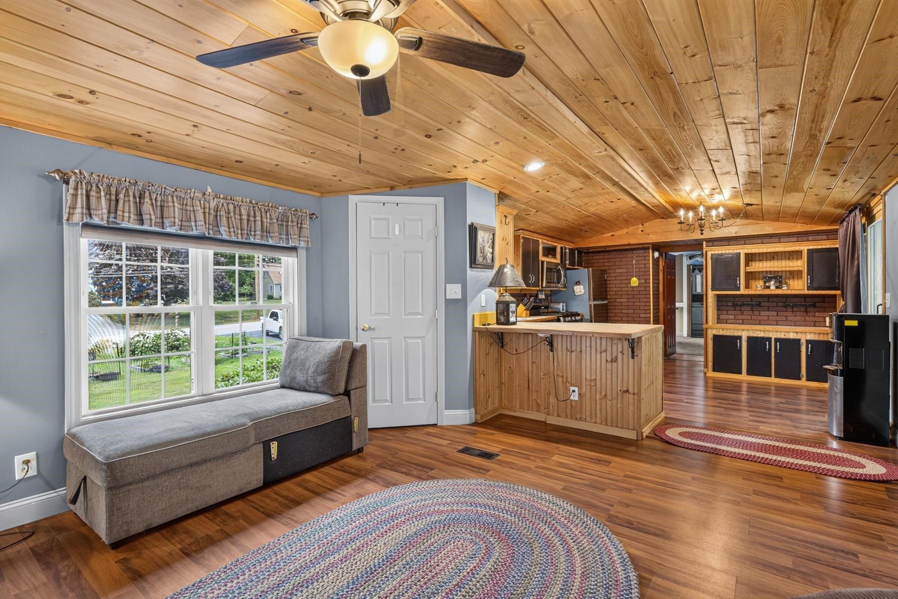 74 Long Hill Road