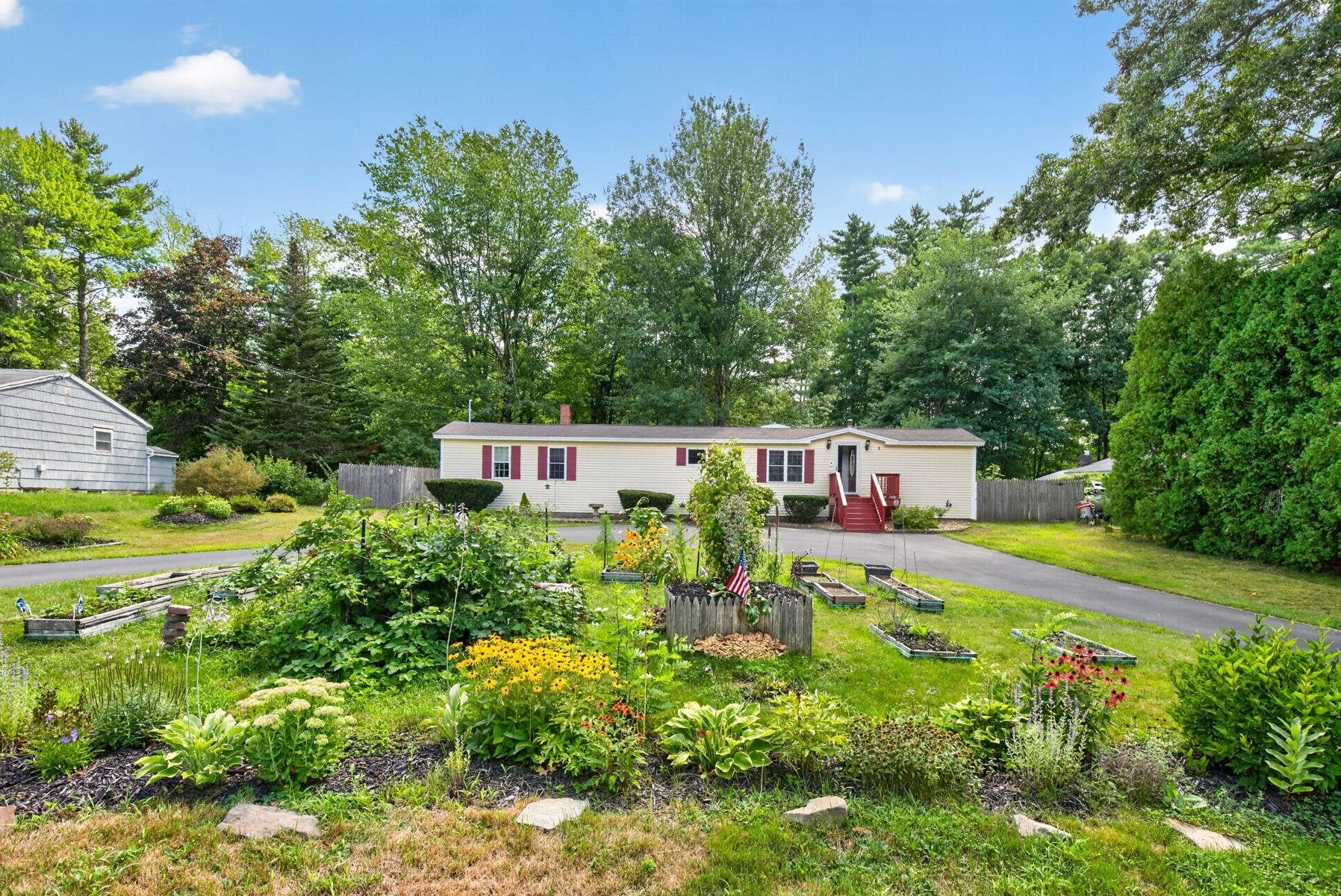 74 Long Hill Road