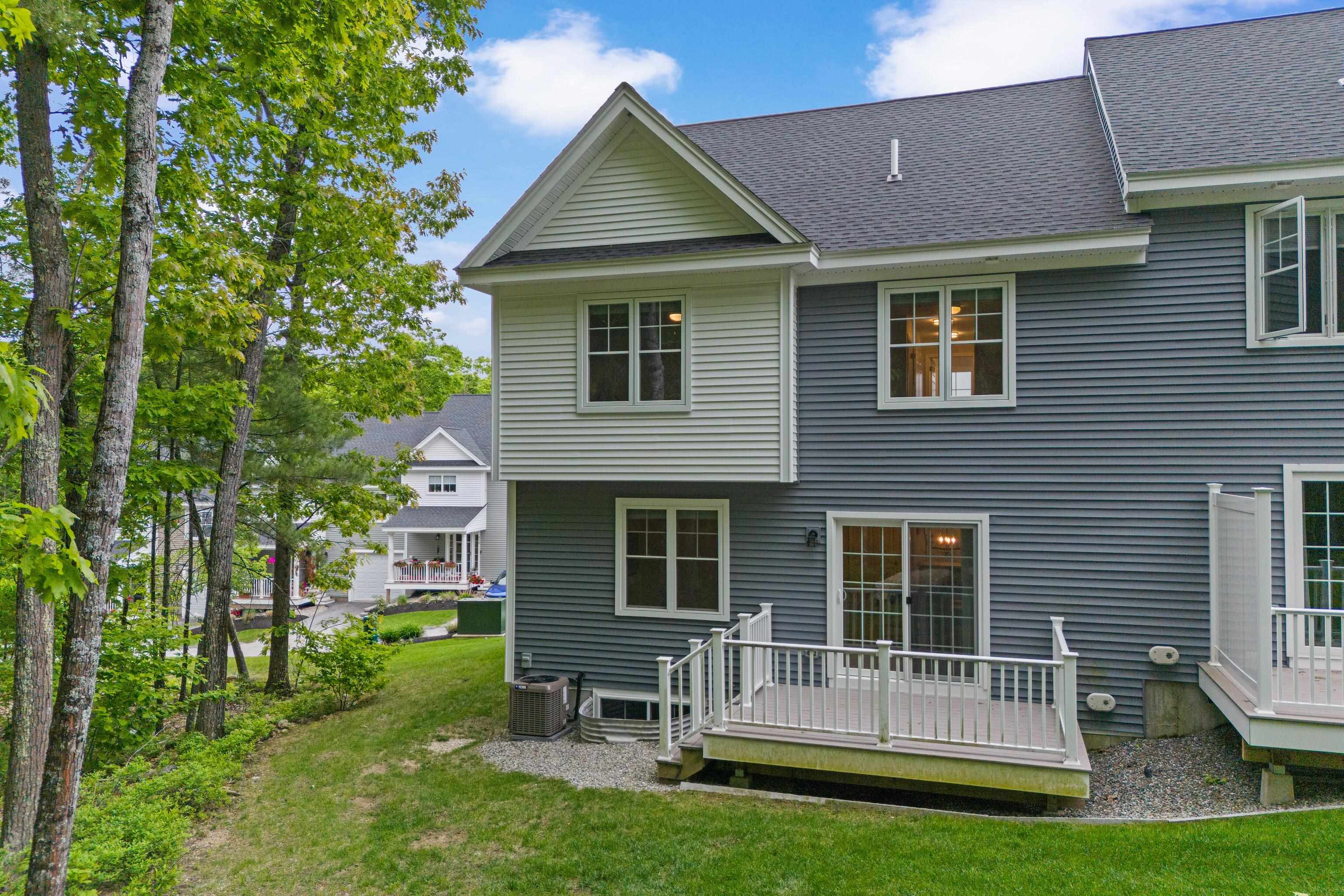 270 Knollwood Way