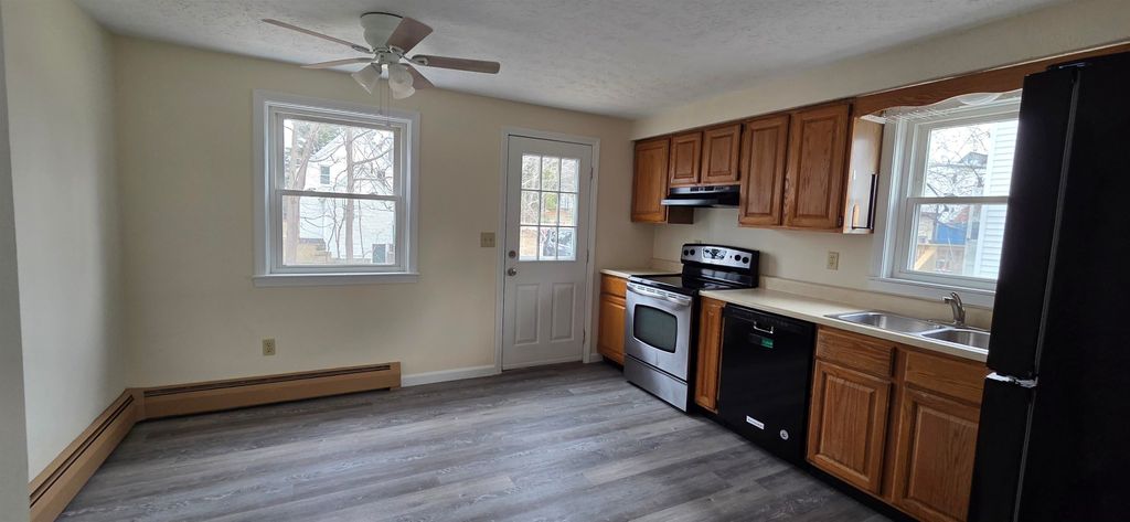Photo of 35 Westland Avenue, Manchester, NH 03103 (MLS # 5079995)
