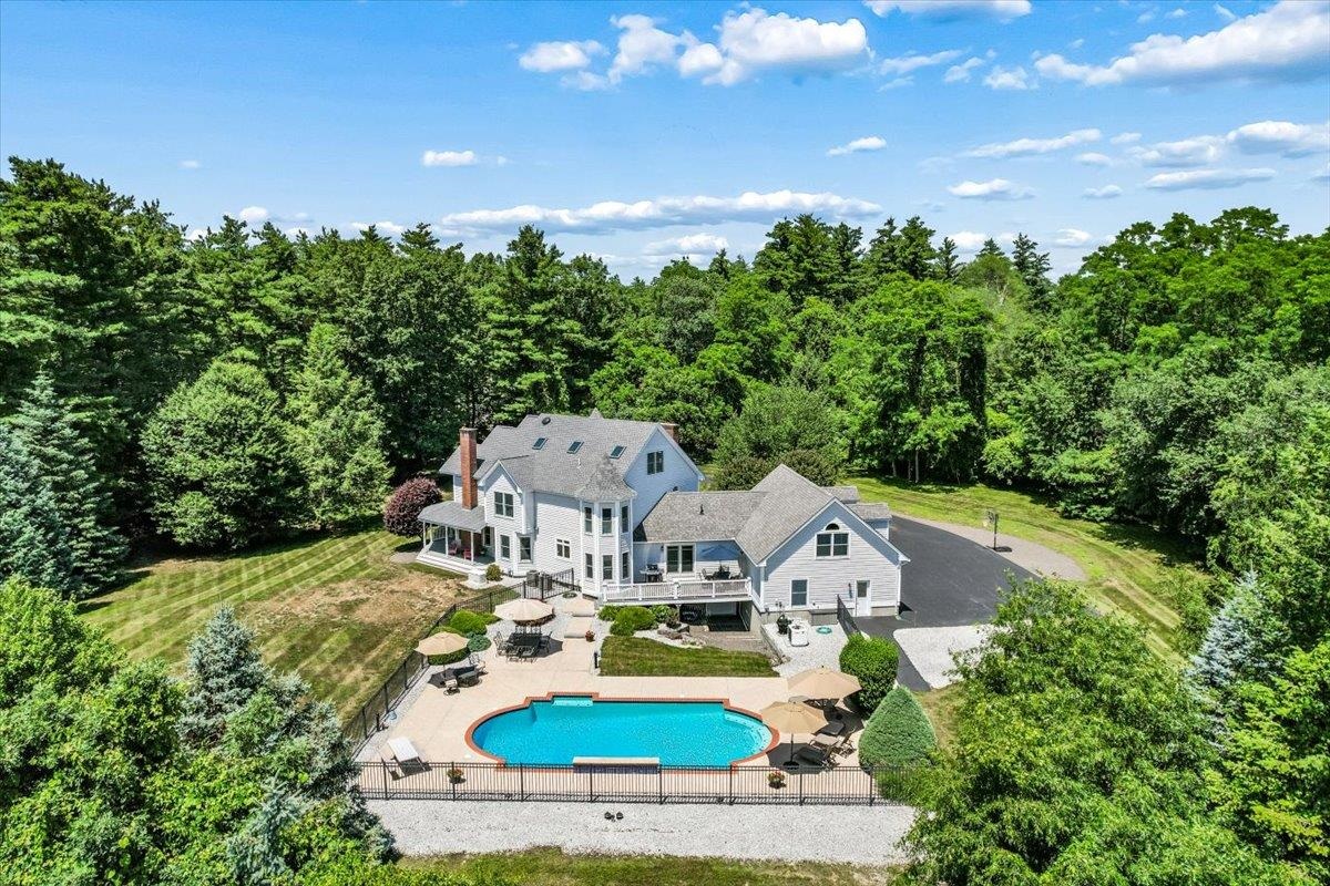 7 King James Drive