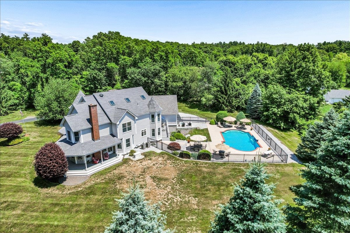 7 King James Drive